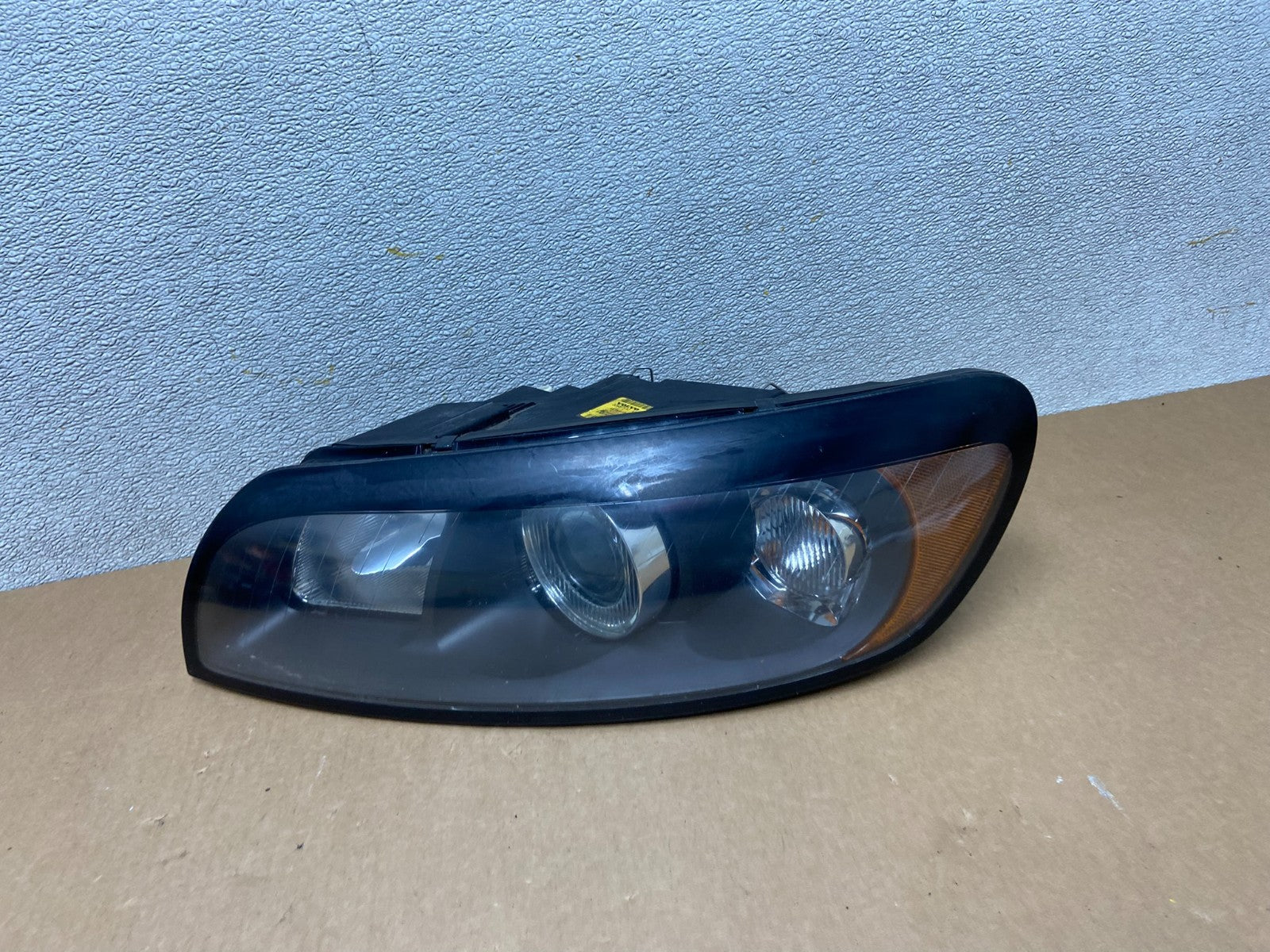 2007-2010 Volvo C30 Left Driver LH Side Headlight Z6625 DW0