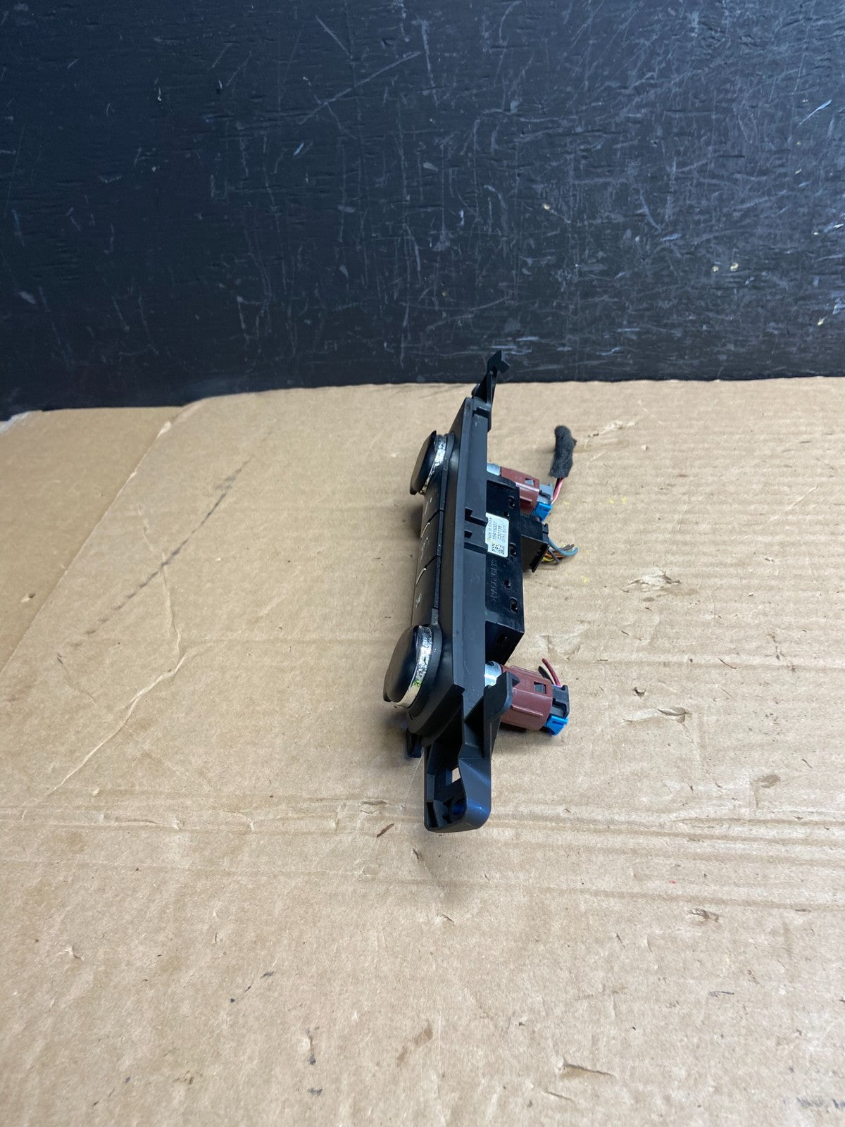 2007 - 2014 Chevrolet Tahoe Yukon Pedal Traction Control Switch AF2040 DW2