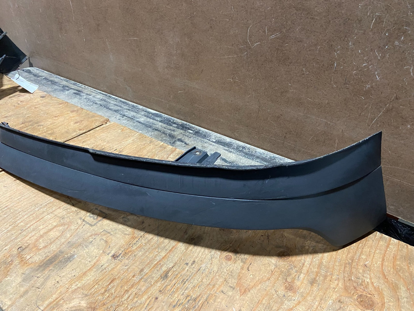 2013 to 2017 Chevrolet Traverse OEM Front Bumper Lower Valance 20983796 X96062