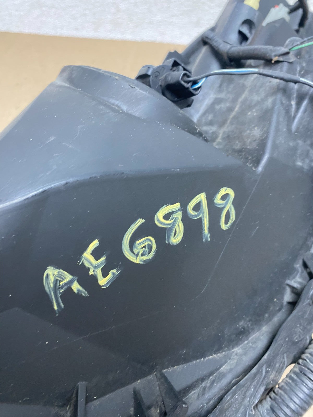 Sedan 2010 2011 2012 Nissan Altima Headlight Right Passenger Rh AE6898 DW9