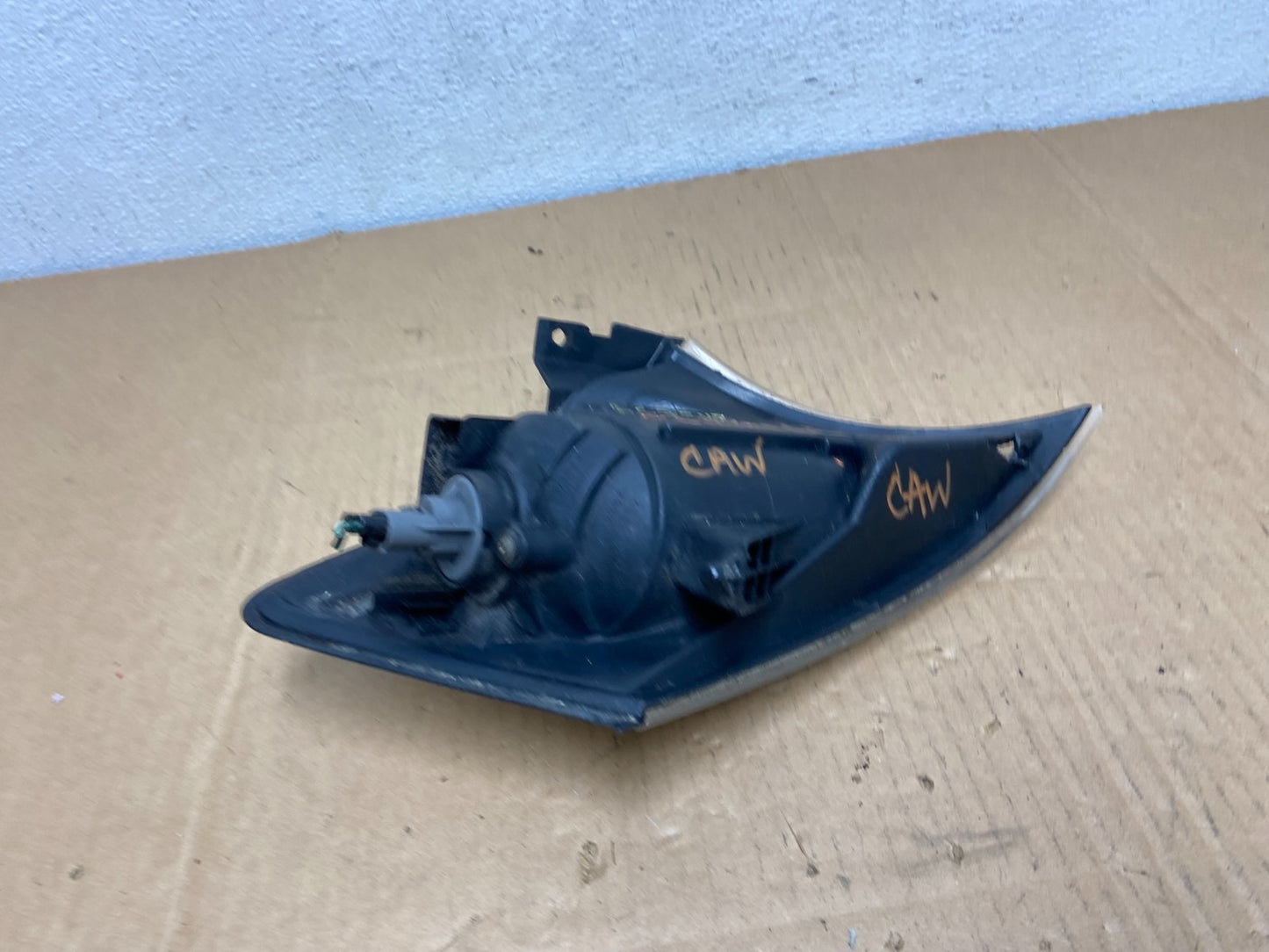 2002 to 2003 Mazda MPV Left Driver Side Turn Signal AC7548 DW5
