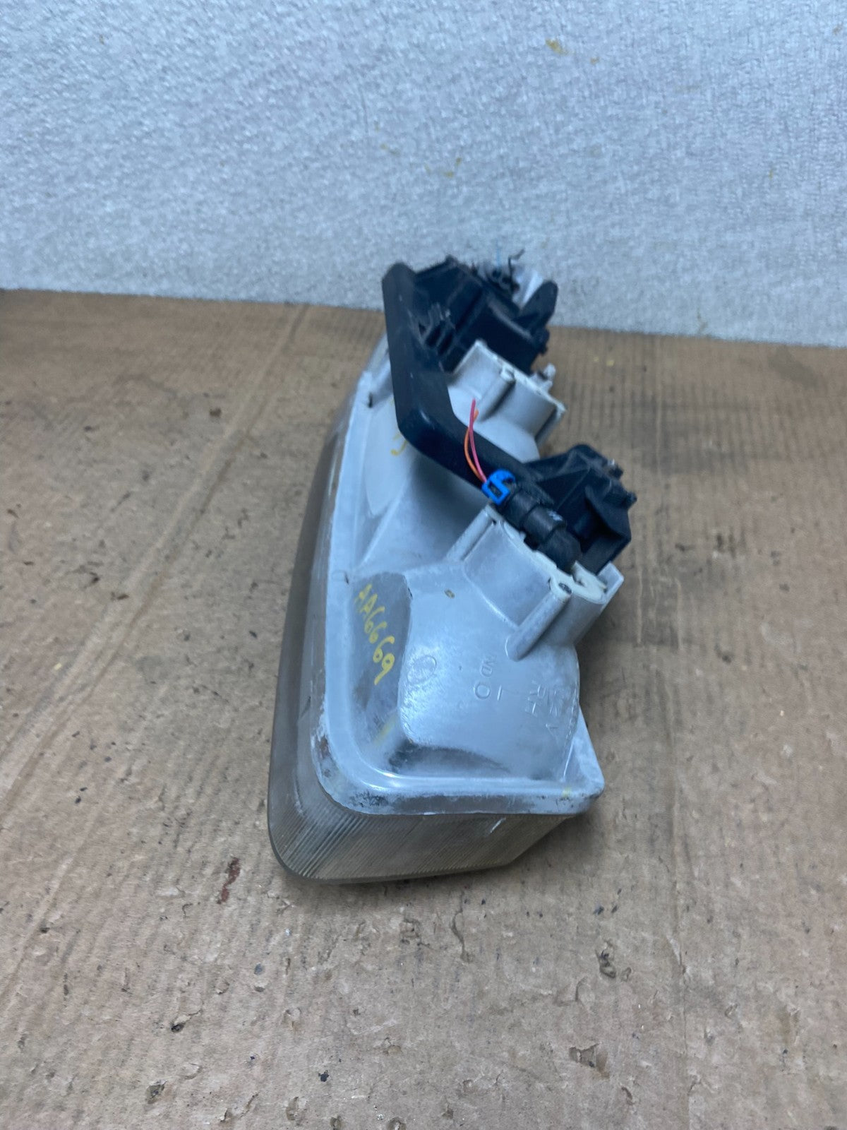 1997 - 2000 Saturn SC S Series Coupe Left Driver LH Halogen Headlights AA6669 DG6