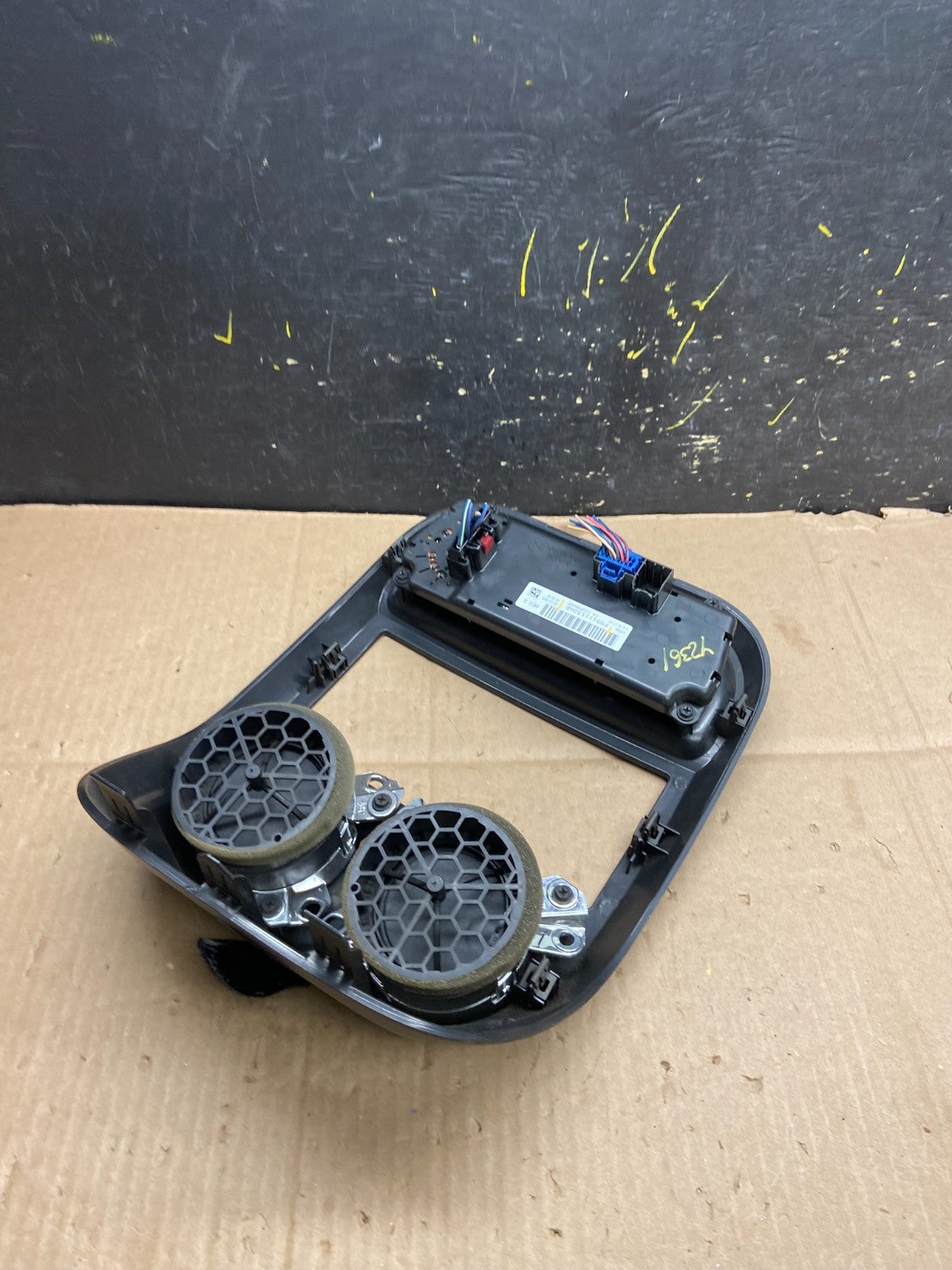 2011 to 2017 Jeep Compass Dash Climate Temperature Control Radio Bezel Y2361 DG4