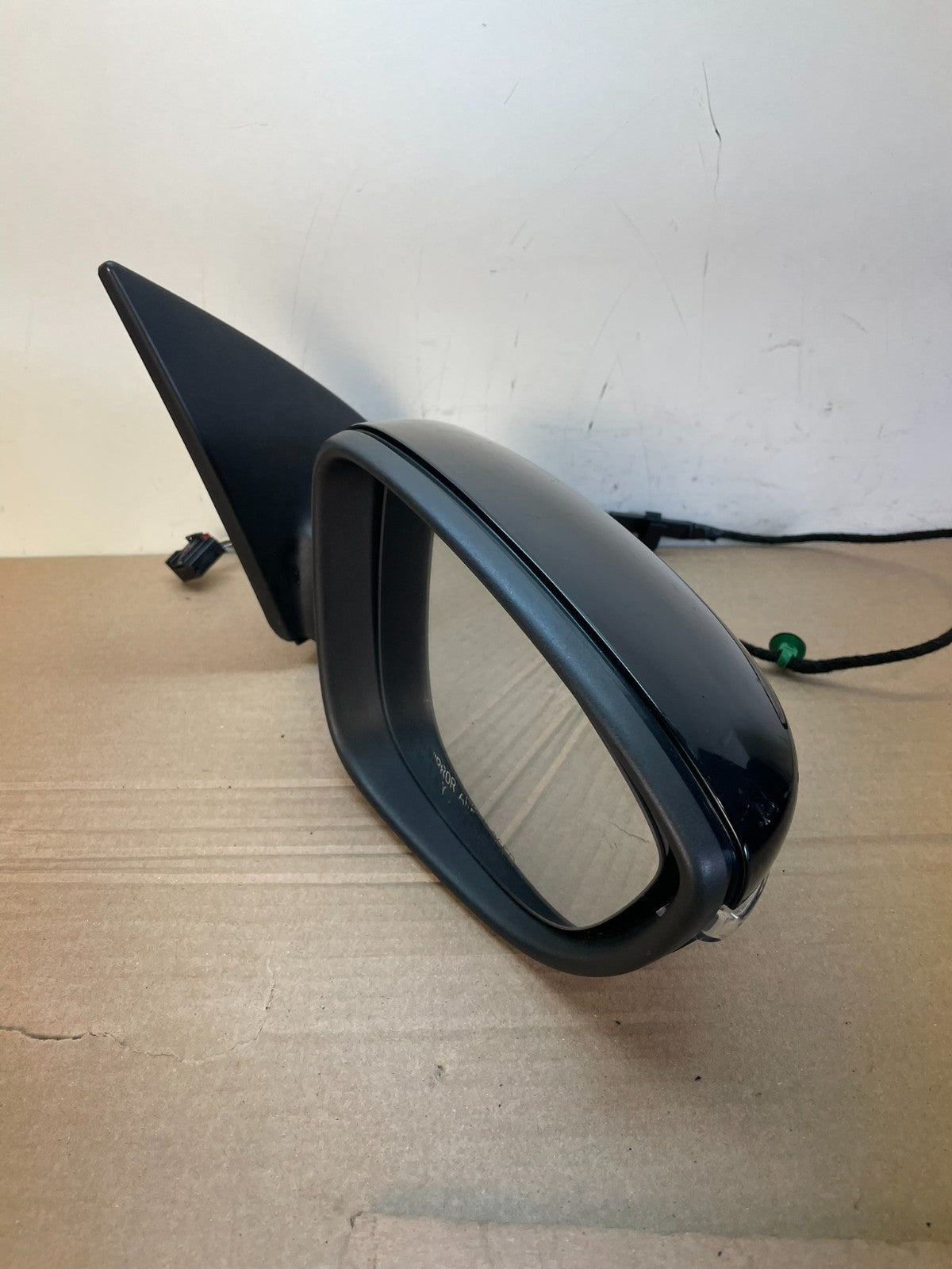 2009 - 2012 Volkswagen Eos Right Passenger Power View Door Mirror AG9906 DW2
