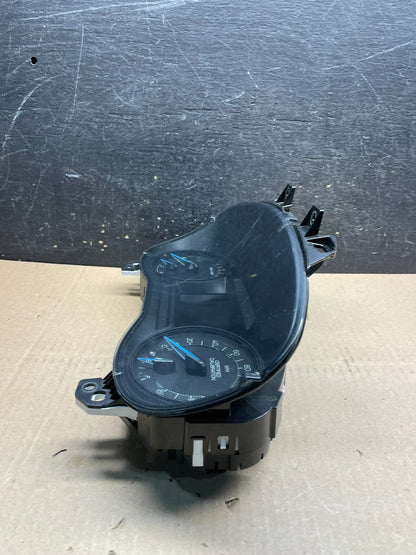 2016 Ford Explorer Speedometer Cluster Gauge U1390 DG3