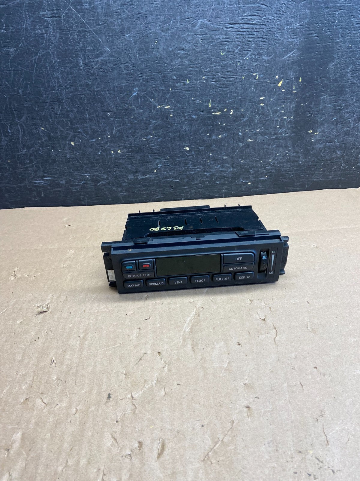 1998 to 2002 Ford Crown Victoria Marquis A/C Heater Climate Control AI6380 DG0