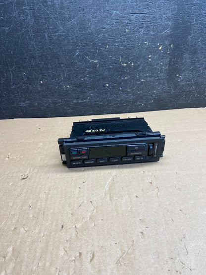 1998 to 2002 Ford Crown Victoria Marquis A/C Heater Climate Control AI6380 DG0