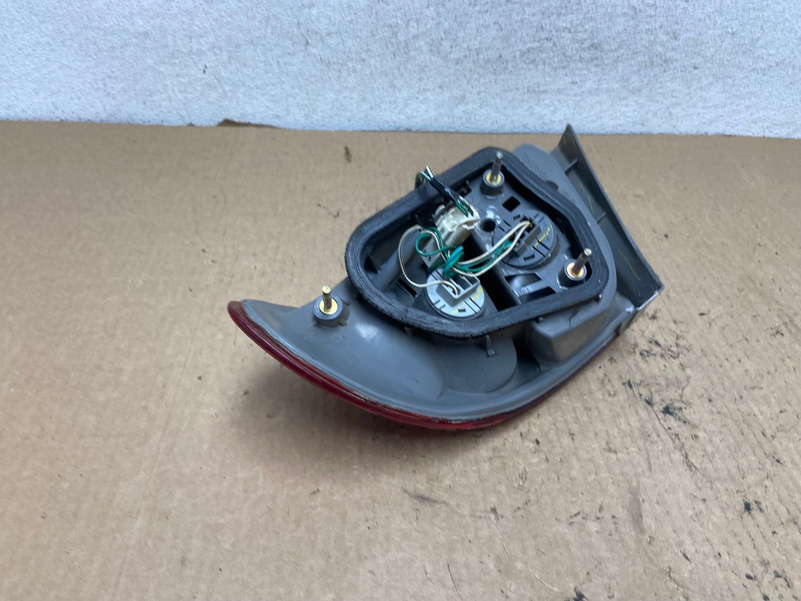 1998 1999 2000 Toyota Corolla Left Driver Lh Side Tail light AG2492 LK3