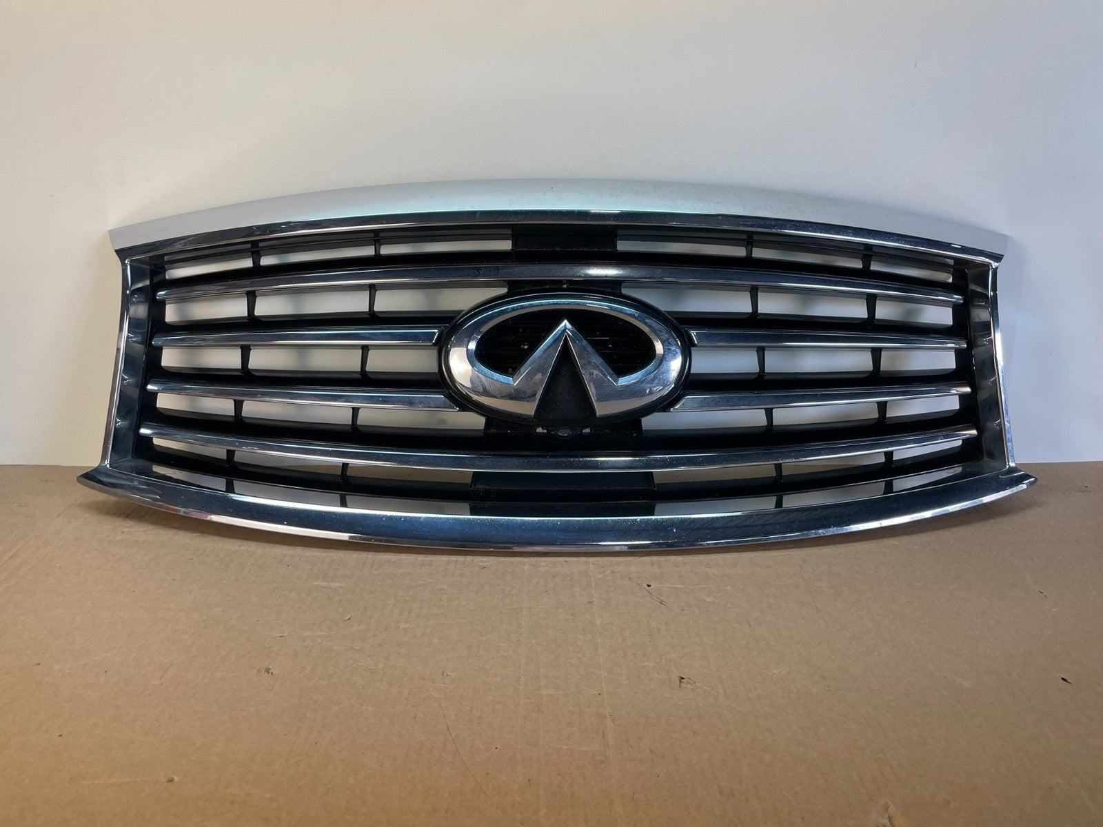 2013 2014 2015 Infiniti QX60 JX35 Front Upper Camera Grill Grille AG9789 DG0