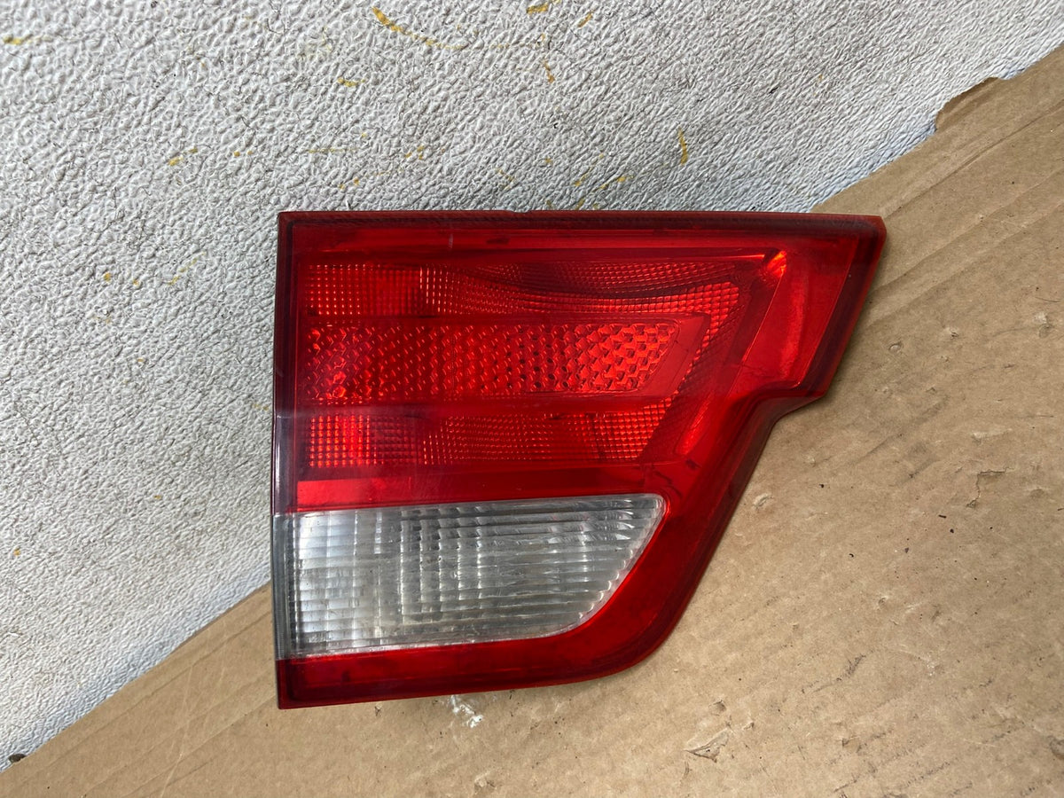 2011-2013 Jeep Grand Cherokee Left Driver Side Lh Inner Tail Light AH8460 LK0
