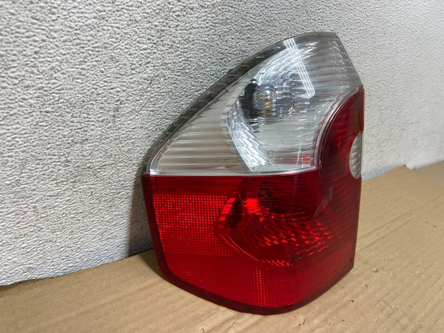 2004 2005 2006 Bmw X3 Left Driver Lh Side Tail Light AG8946 DW1