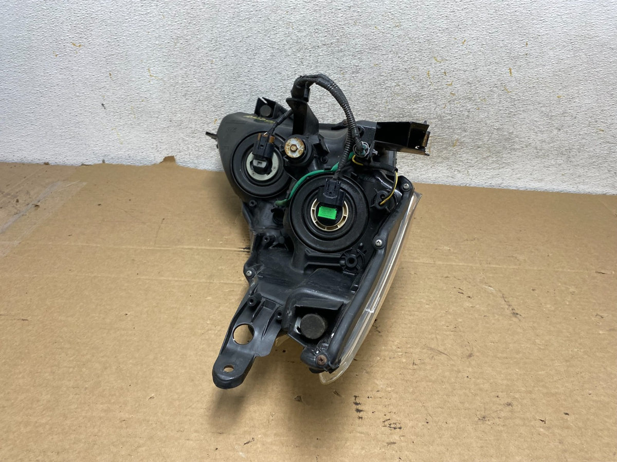 2012 2013 2014 Toyota Prius V Left Driver LH Side Halogen Headlight AH7975 DW6
