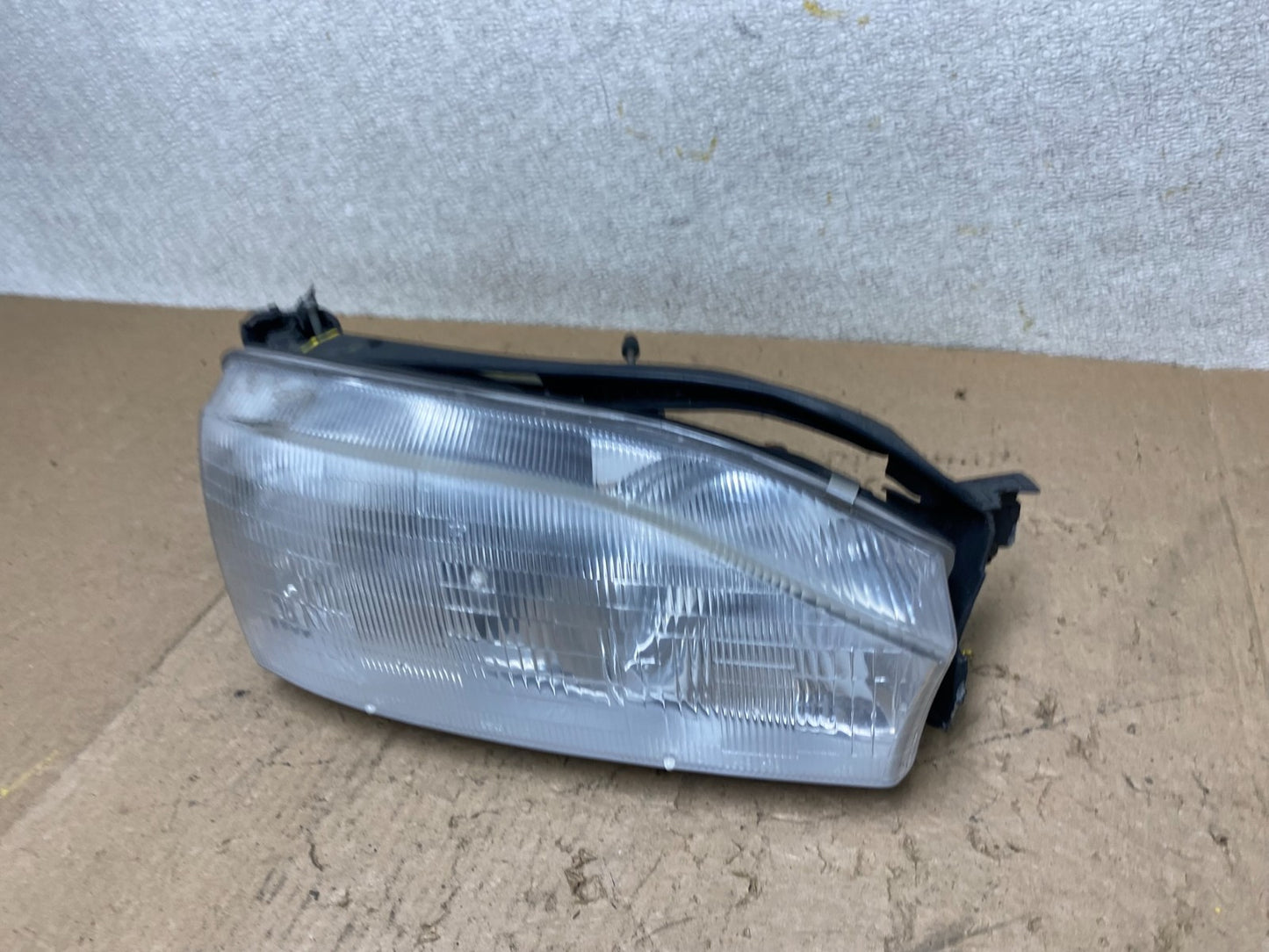 1992 1993 1994 Toyota Camry Right Passenger RH Halogen Headlight TYC W9354 DW1