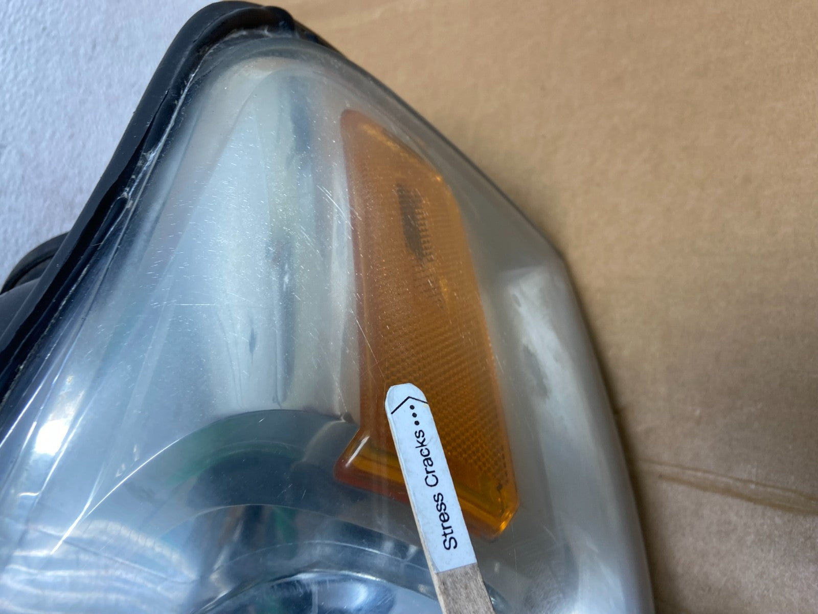 2007 - 2014 Ford Expedition Left Driver LH Side Headlight Halogen AD8872 DW4
