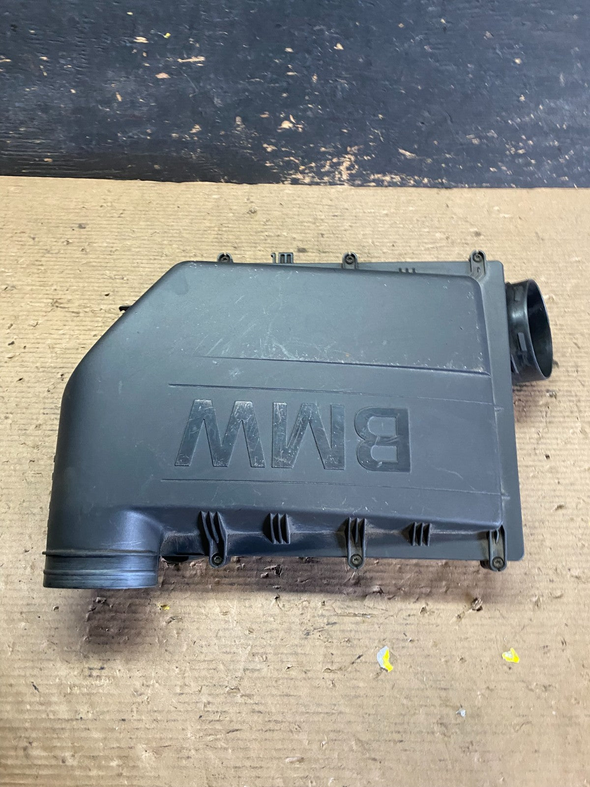 2007 to 2010 BMW X5 Air Intake Cleaner Filter Housing Box OEM S3543 DG1
