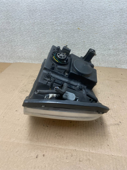 2002 to 2009 Gmc Envoy Right Passenger RH Side Headlight Halogen AA0567 DW7