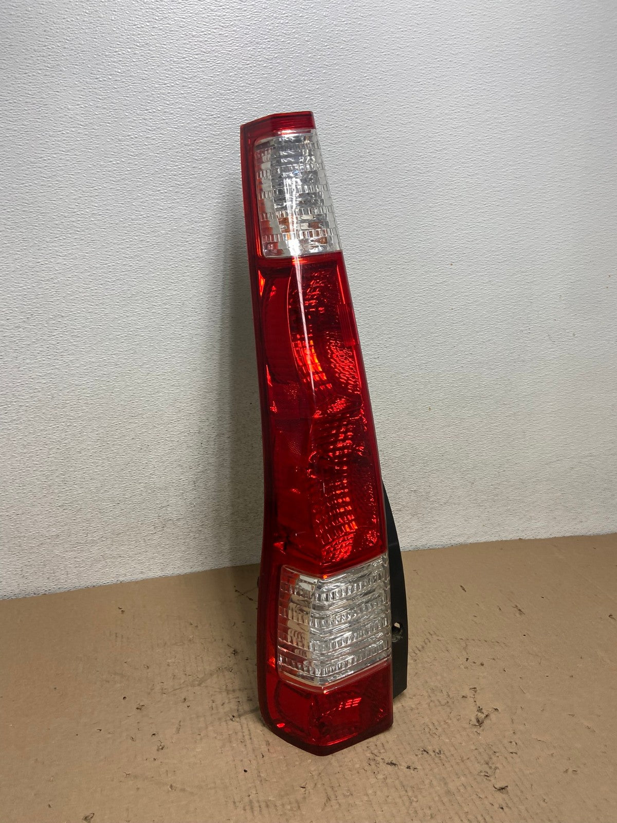 2005 to 2006 Honda Cr-v Crv Left Driver LH Tail Light DEPO AF3303 LK2
