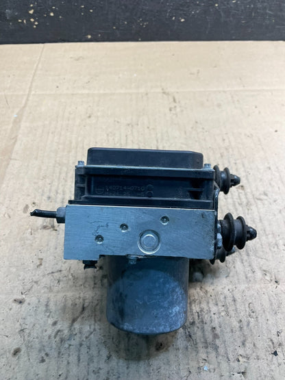2014 to 2016 Audi A4 ABS Anti-Lock Brake Pump 8K0907379CP OEM w6791 DG0
