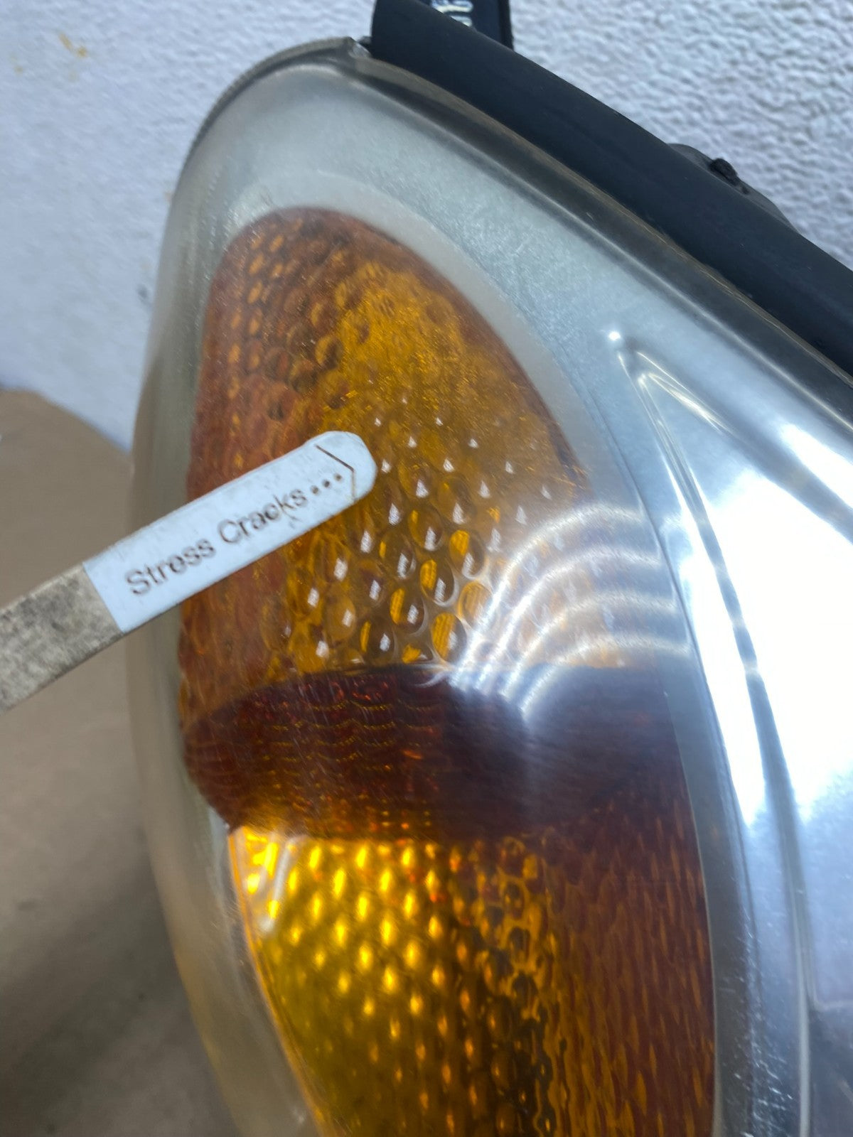 2004 2005 Toyota Rav4 Right Passenger RH Side Headlight Halogen AH9429 DW4
