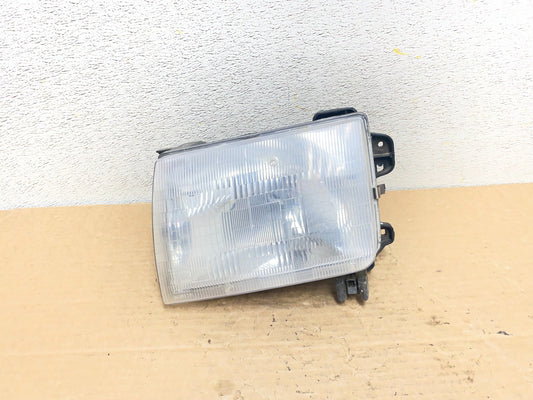 2000-2001 Nissan Xterra Left Driver Lh Side Halogen Headlight Z2748 DW0