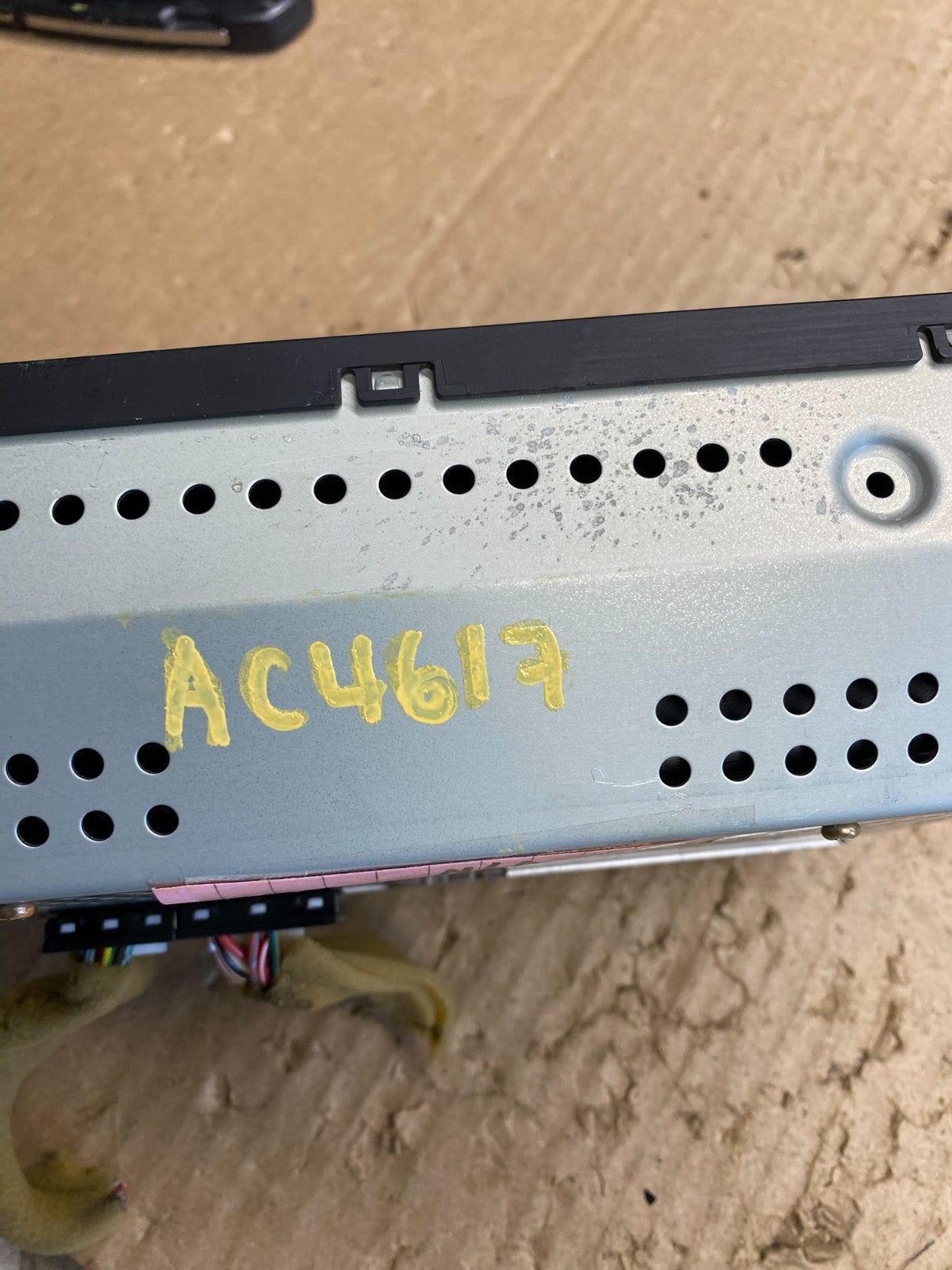 2001-2006 Mitsubishi Montero Information Dash Display Screen  OEM ac4617 DG6