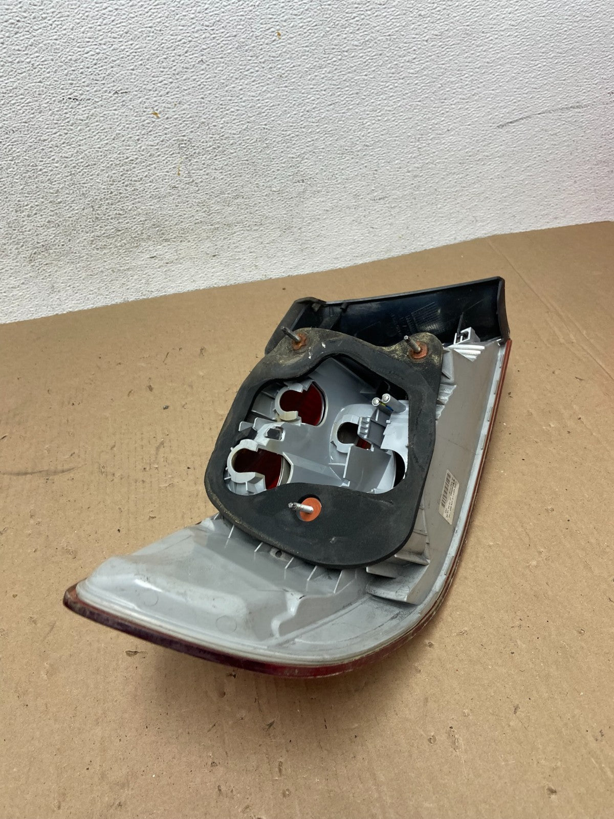 2007 to 2010 BMW M3 328i 335i Coupe Right Passenger RH Tail Light AD6496 DW4