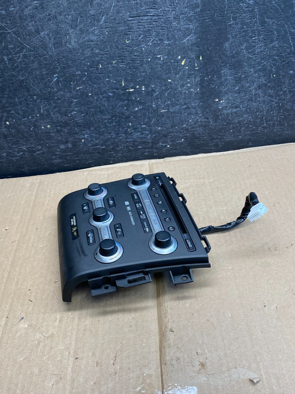 2010 - 2014 Nissan Murano Temperature Climate A/C AC Control Panel AH5529 DG2