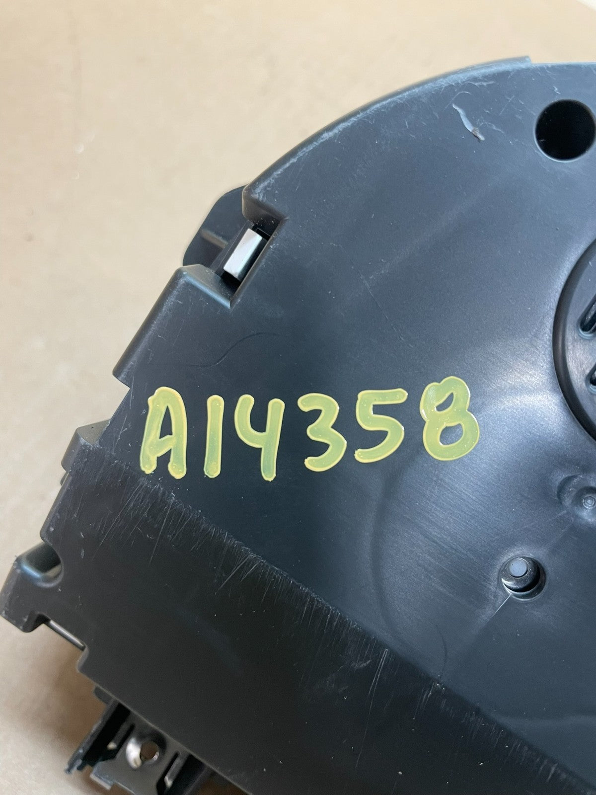 2014 2015 Land Rover Range Rover Sport Speedometer Cluster Gauge AI4358 DG7