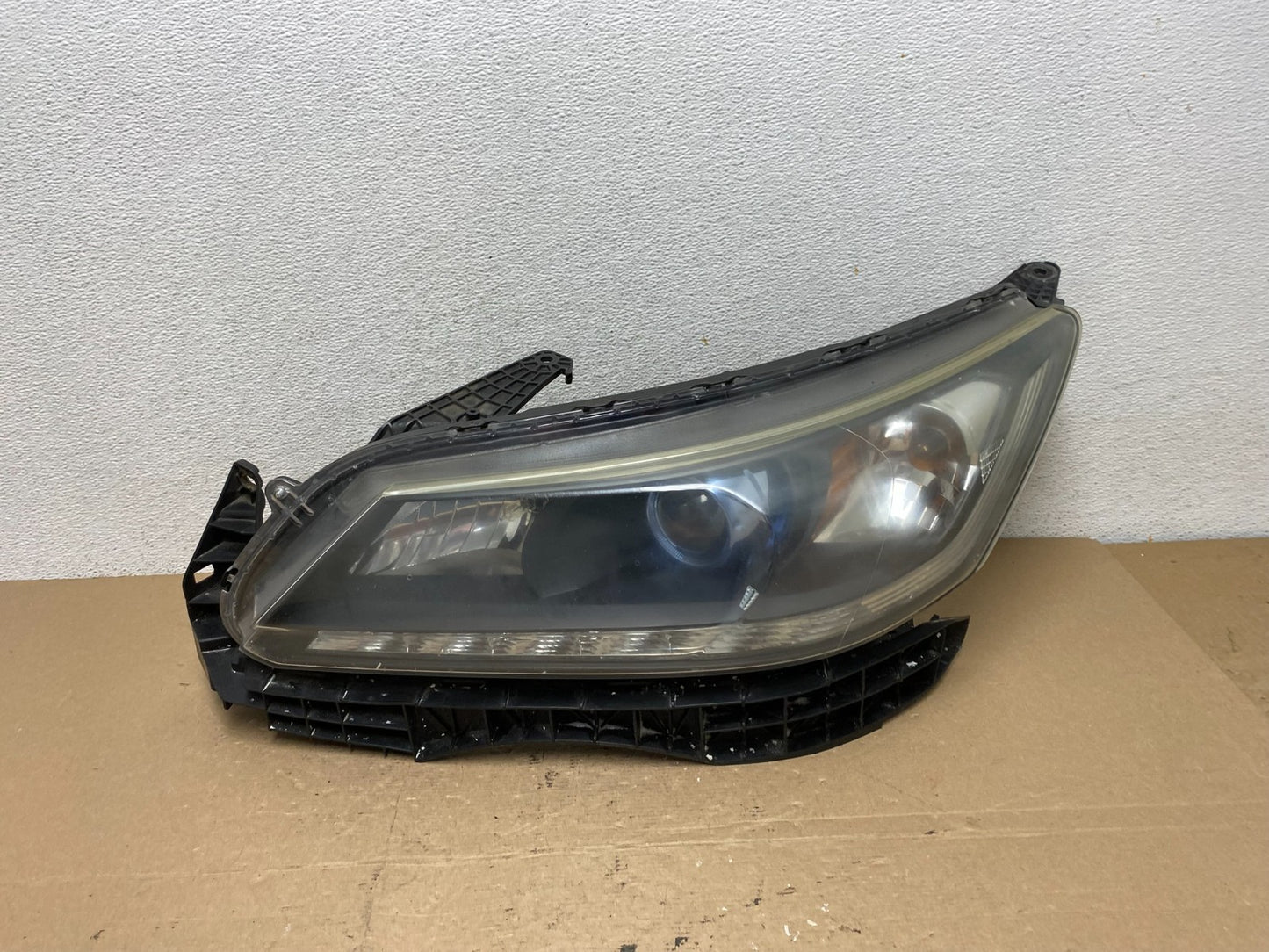 2013 to 2015 Honda Accord Sedan Headlight Left Driver Lh Side AF4574 DW0