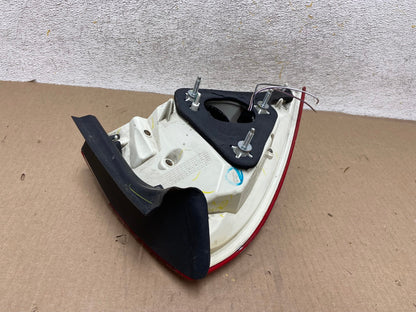 2010-211 Mercury Milan Right Passenger RH Side Tail Light AH5719 LK4