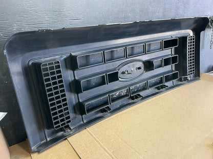 2008 to 2014 Ford Econoline E150 E250 Front Upper Chrome Grill Grille AB2983 DG8