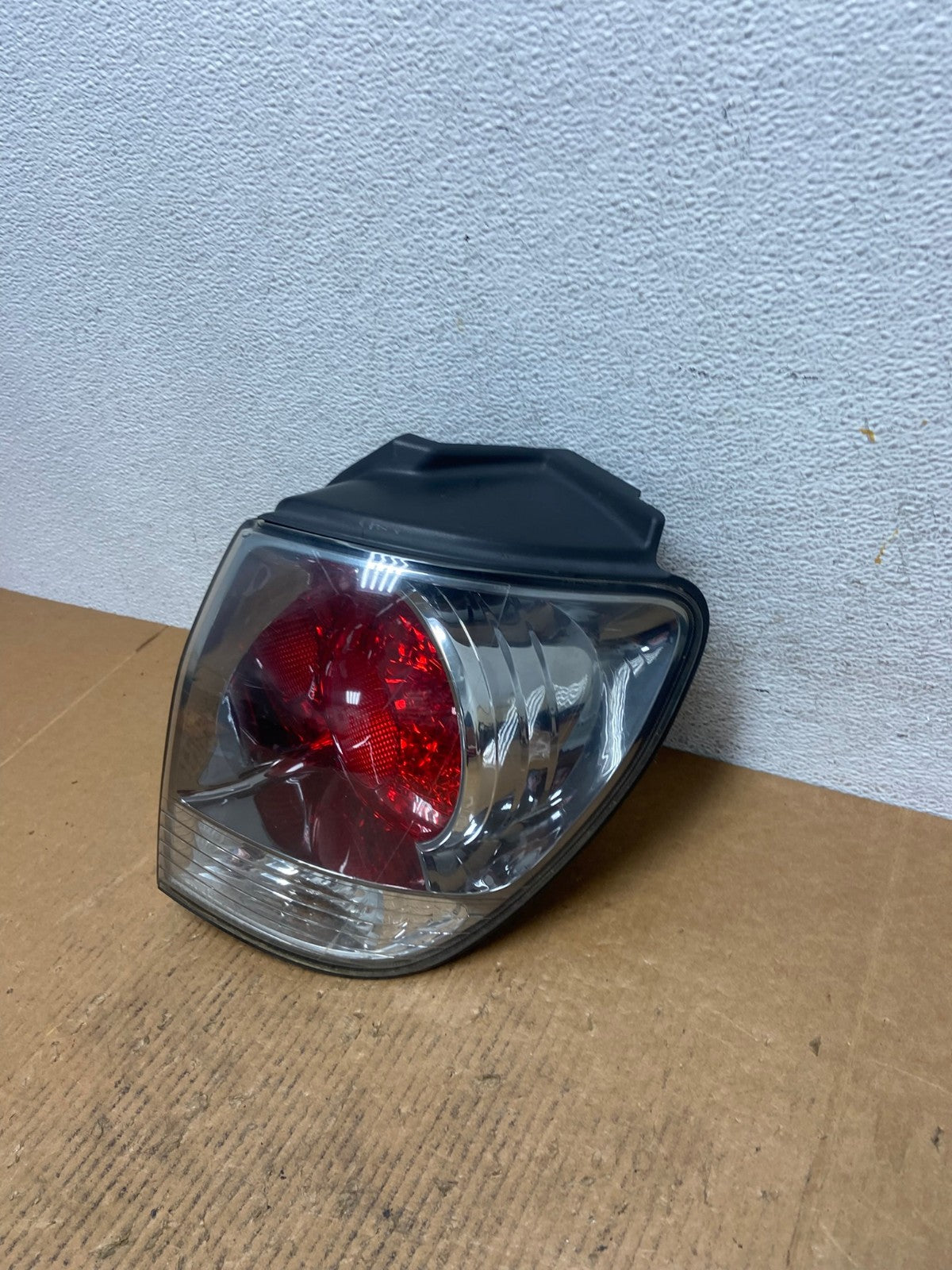 2001 2002 2003 Lexus Rx300 Right Passenger Rh Side Tail Light AE0246 LK1