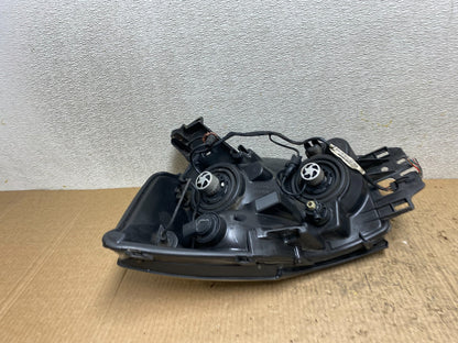 2004 to 2007 Nissan Armada Right Passenger RH Side Headlight W7747 DW7
