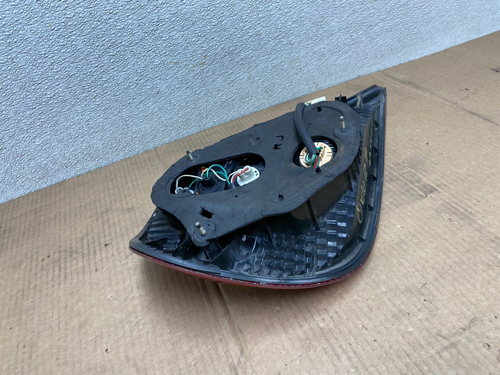 2002 2003 2004 Toyota Camry Tail Light Right Passenger Rh Side OEM AA5394 DW4