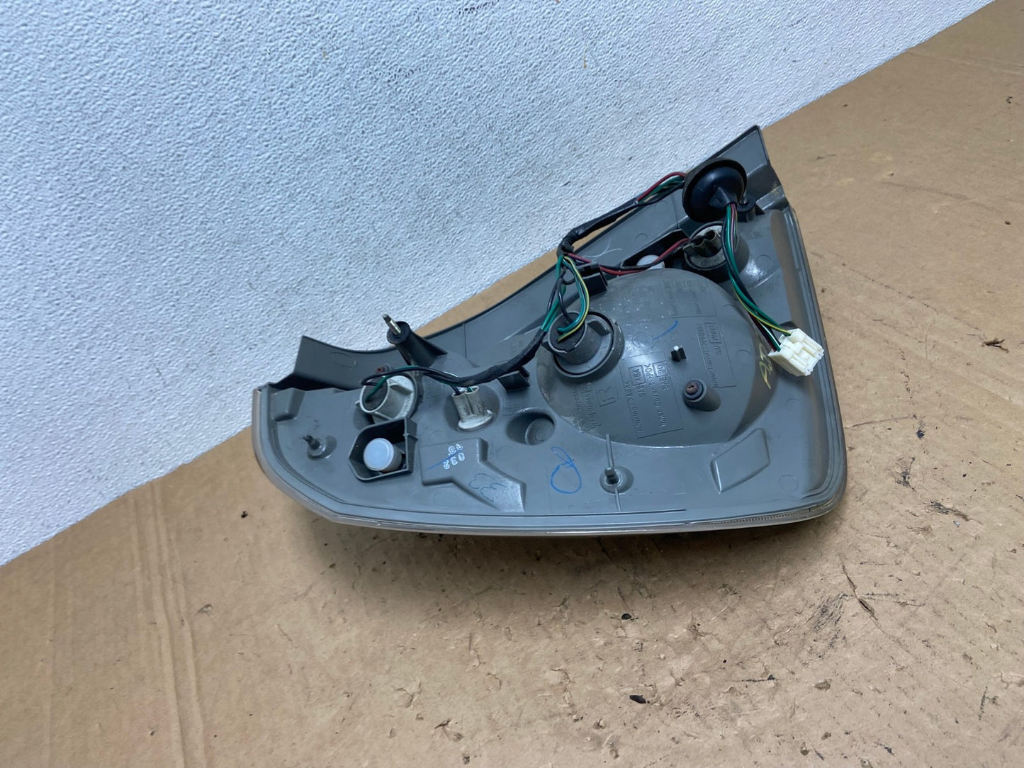 2005 to 2006 Nissan Altima Tail Light Right Passenger RH Side AD3312 LK6