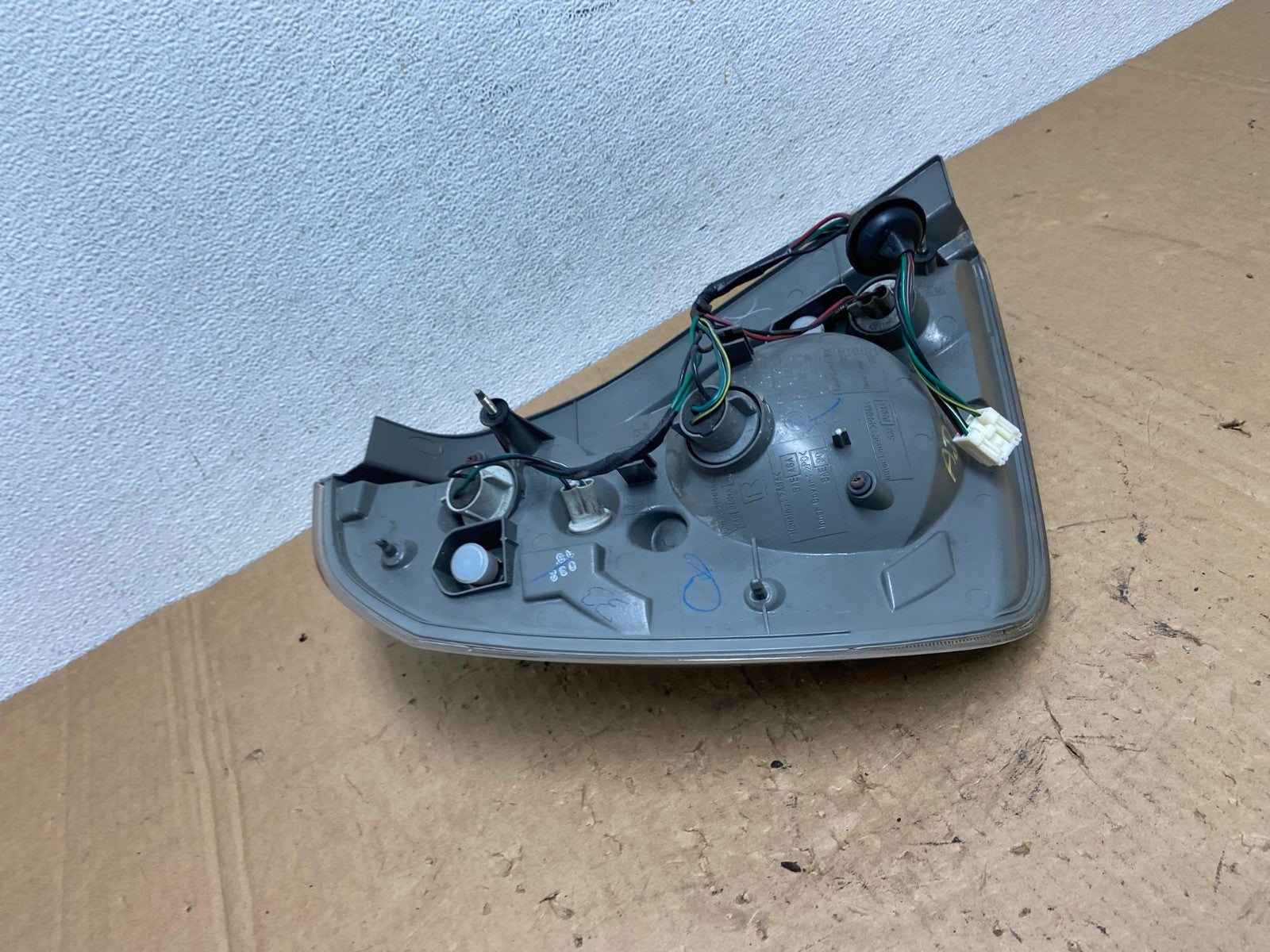 2005 to 2006 Nissan Altima Tail Light Right Passenger RH Side AD3312 LK6