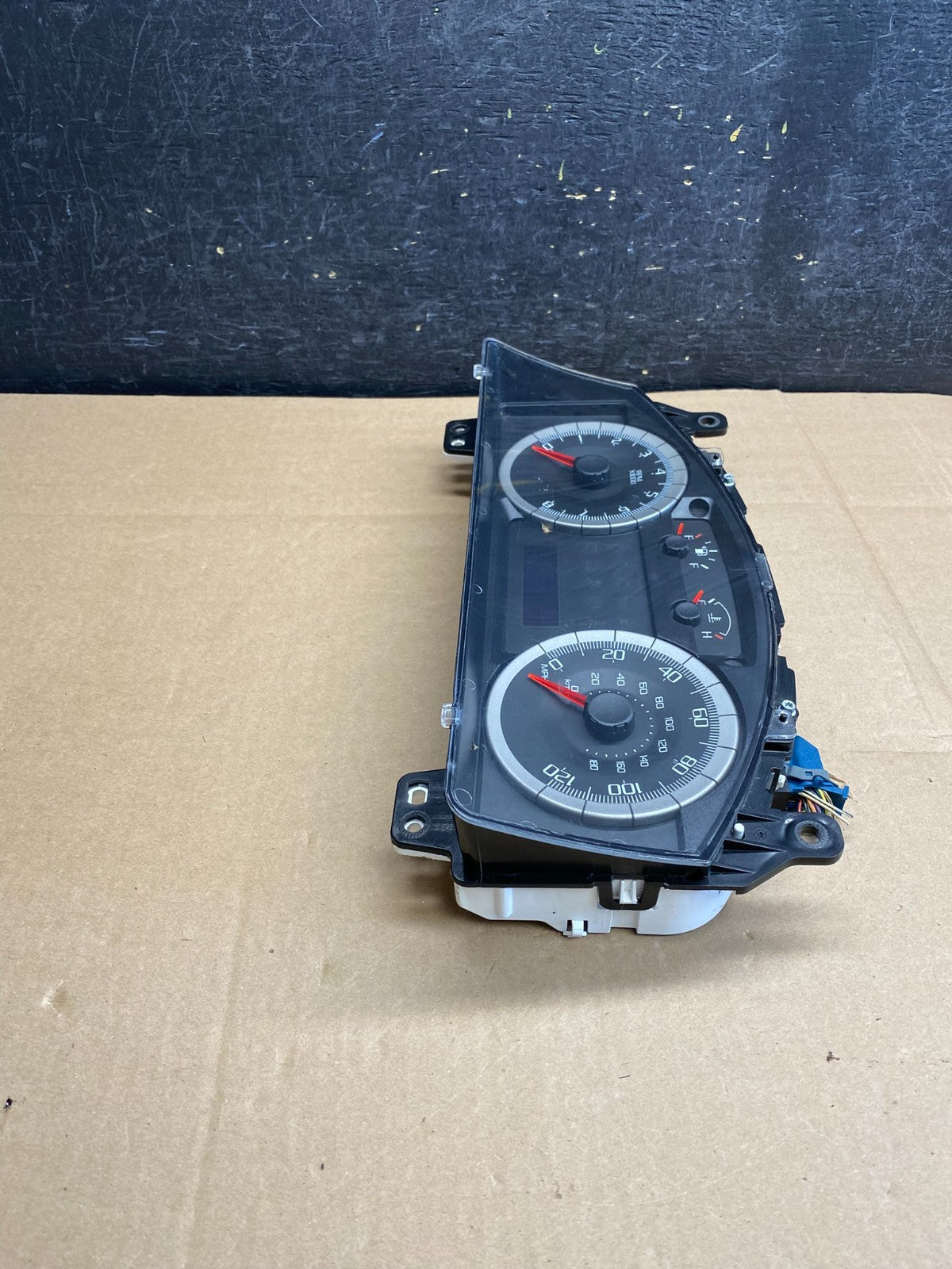 2008 to 2012 Ford Escape Speedometer Cluster Gauge AI2928 PS2