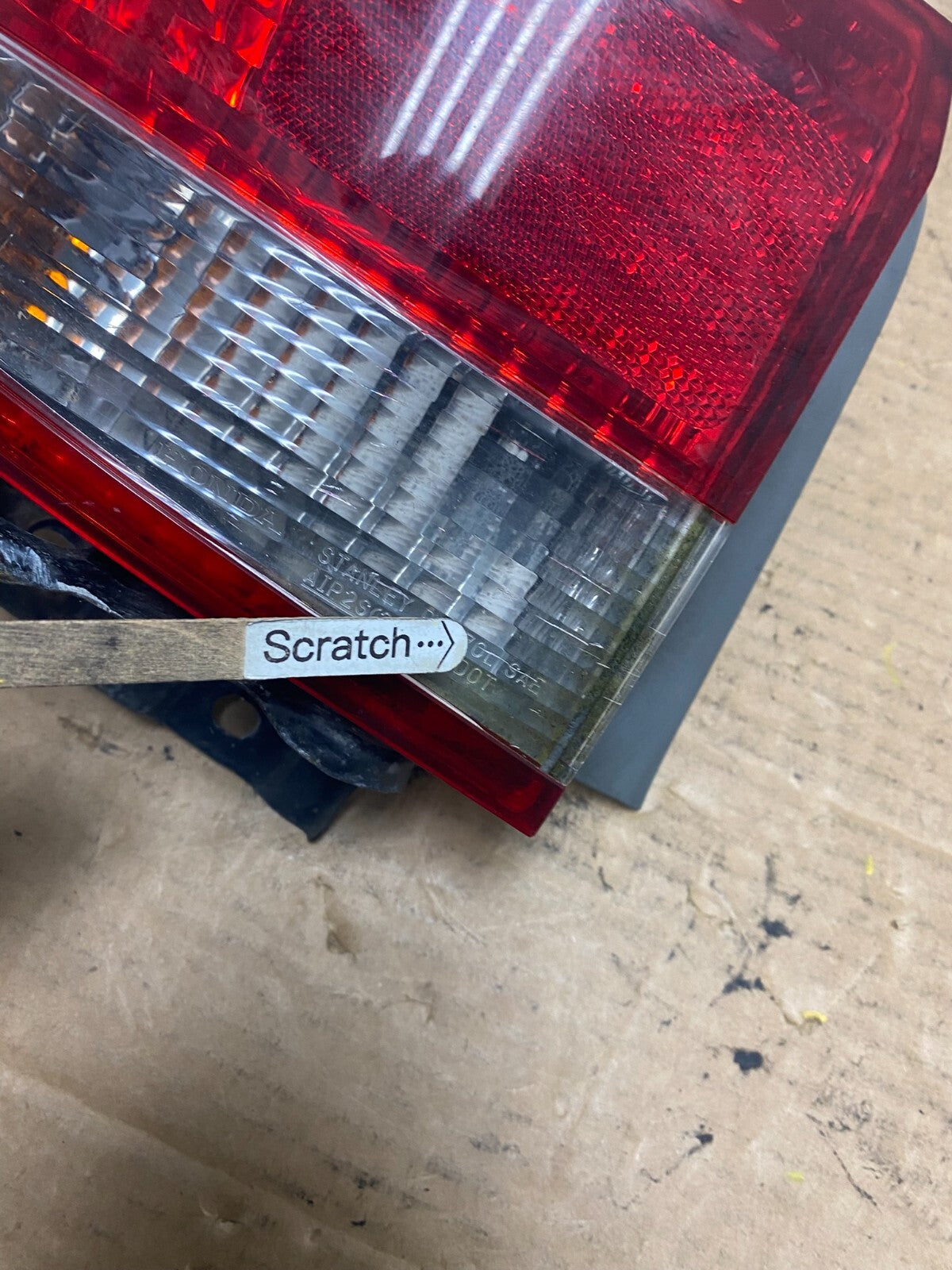 2003 to 2004 Honda Accord Sedan Left Driver Lh Side Tail light M7770 DW4
