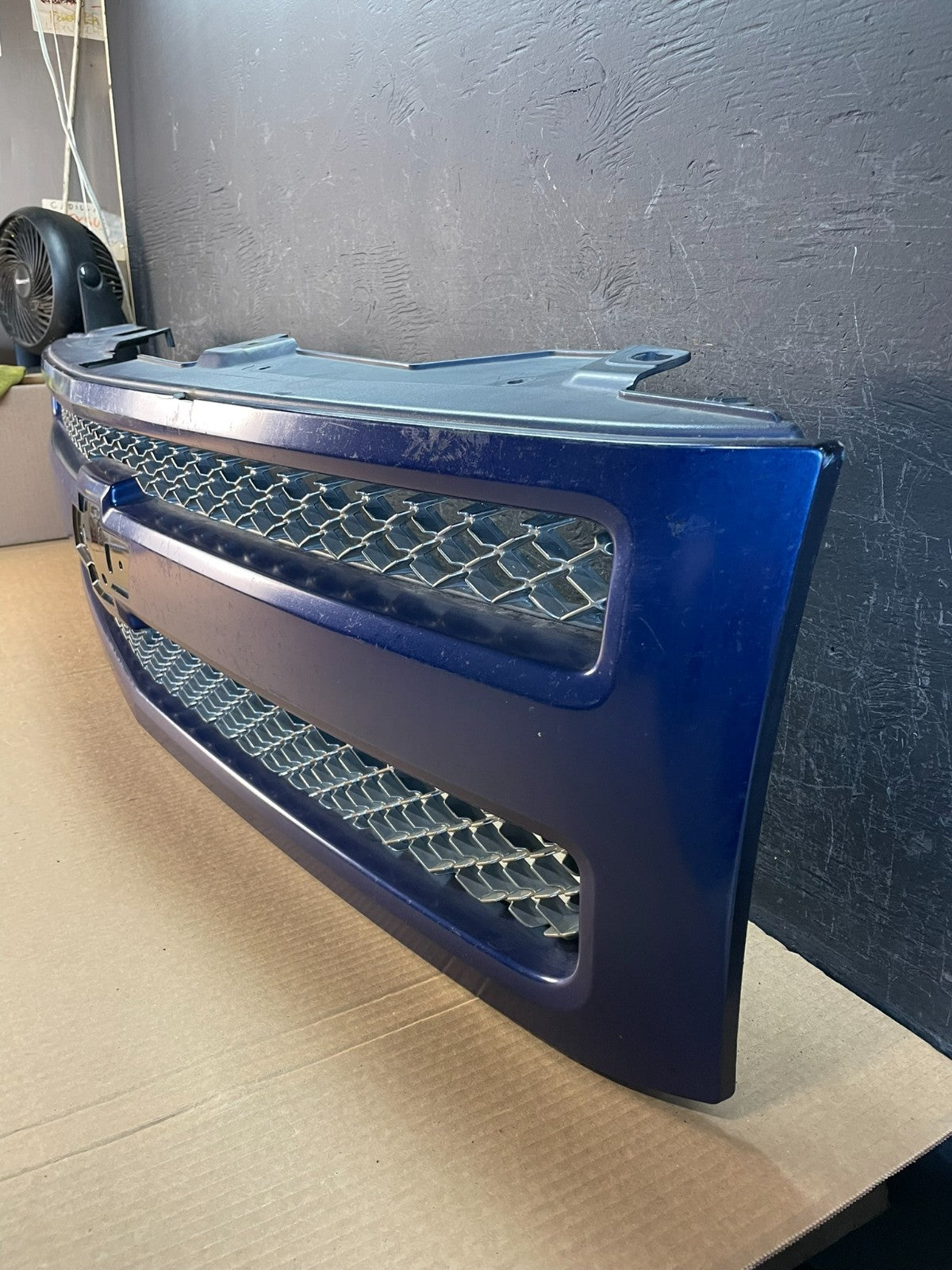 2007 to 2013 Chevrolet Silverado 1500 Front Chrome Grille Grill AF3638 DW1