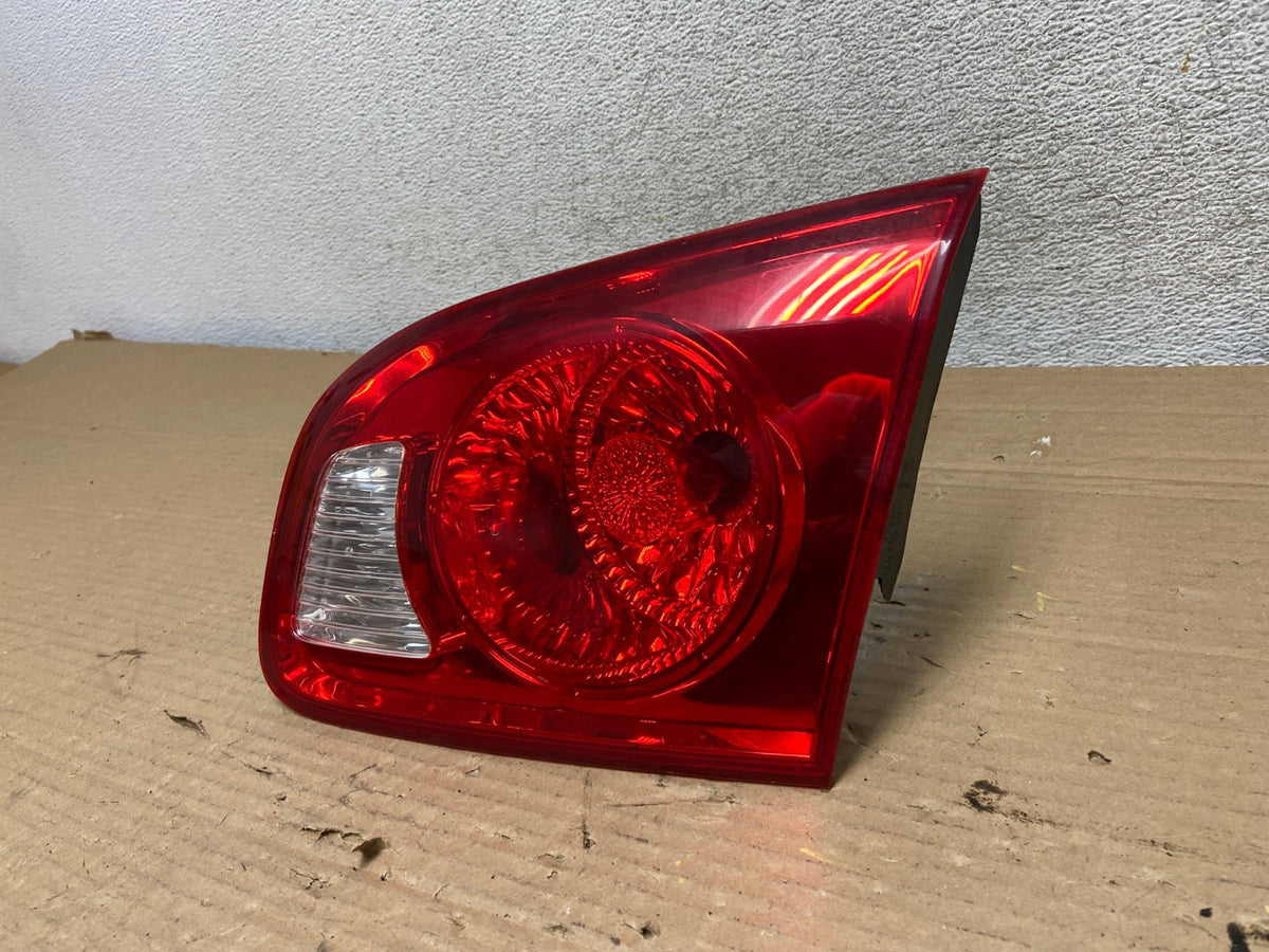 2007 2008 2009 Hyundai Santa Fe Right Passenger Tail Light Inner AG9029 LK2