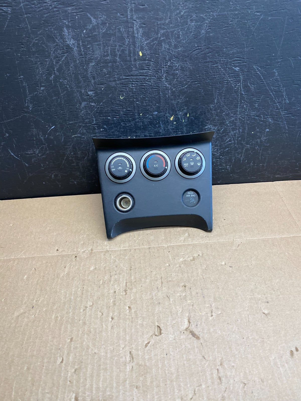 2011 to 2015 Nissan Rogue Heater Temperature AC Climate Control AC6308 DG0