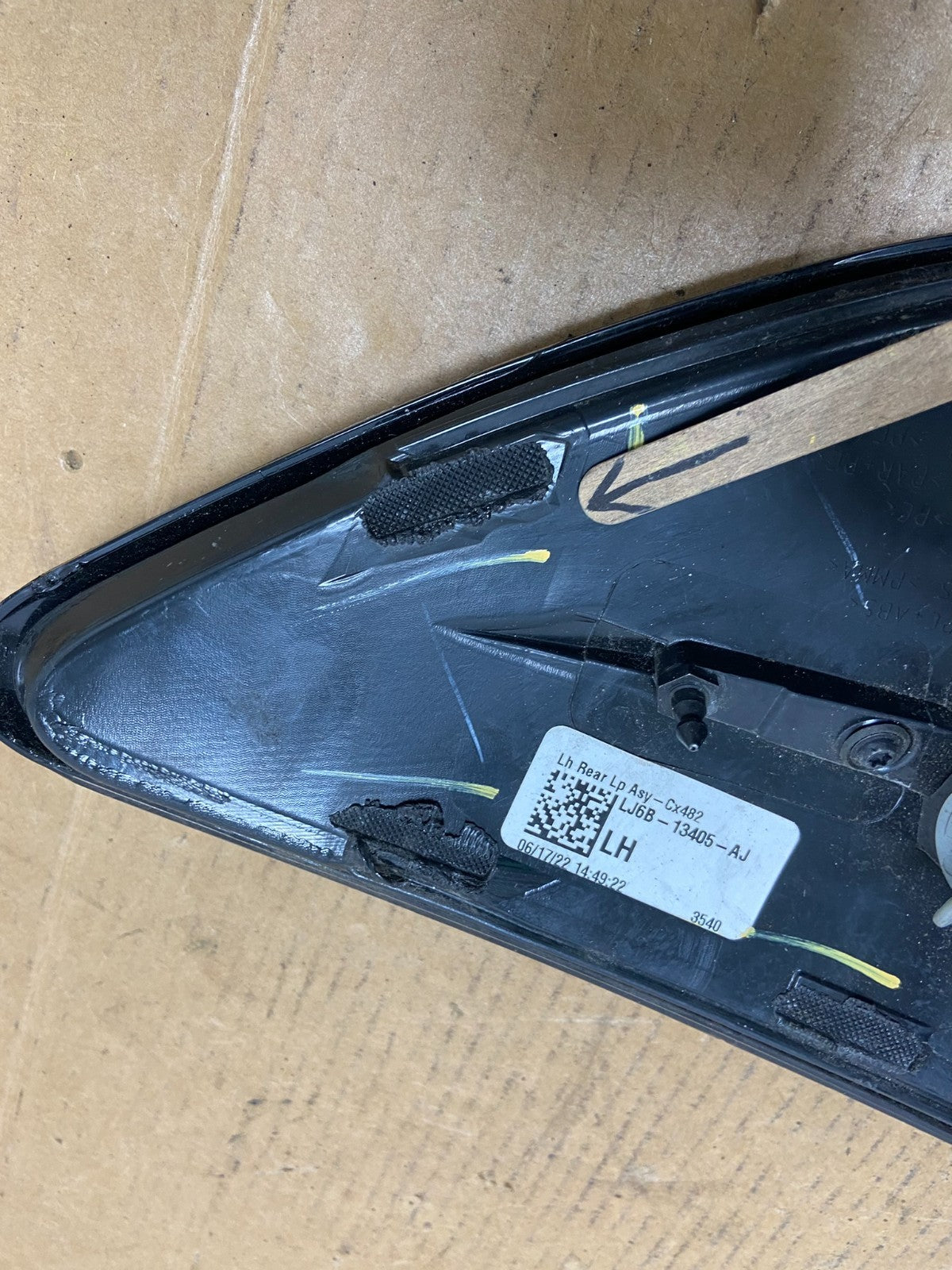 2020 2021 2022 Ford Escape Left Driver LH Tail Light ad9111 DG7