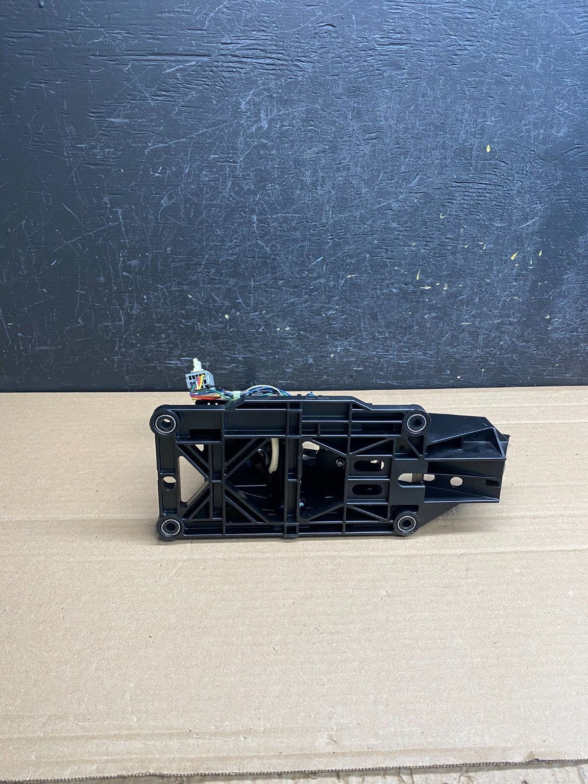2011 to 2014 Ford Explorer Auto Transmission Floor Gear Shifter AG0011 DG3