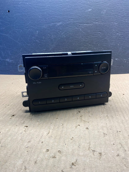 2011 to 2013 Ford F250 F350 Radio Audio AM/FM Receiver ac8946 DG0