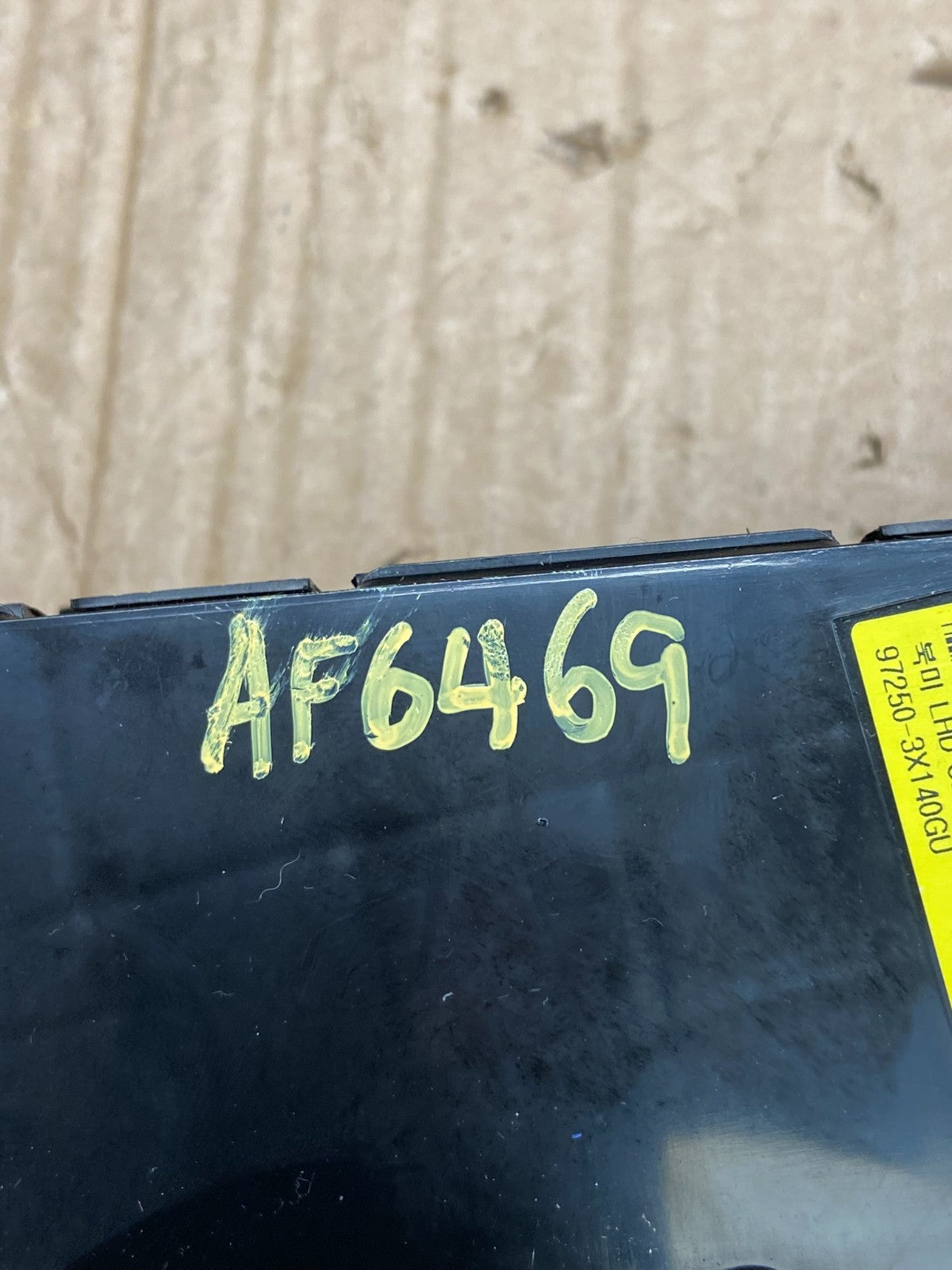 2011 - 2013 Hyundai Elantra Center Heater A/C AC Climate Control Panel AF6469 DW7