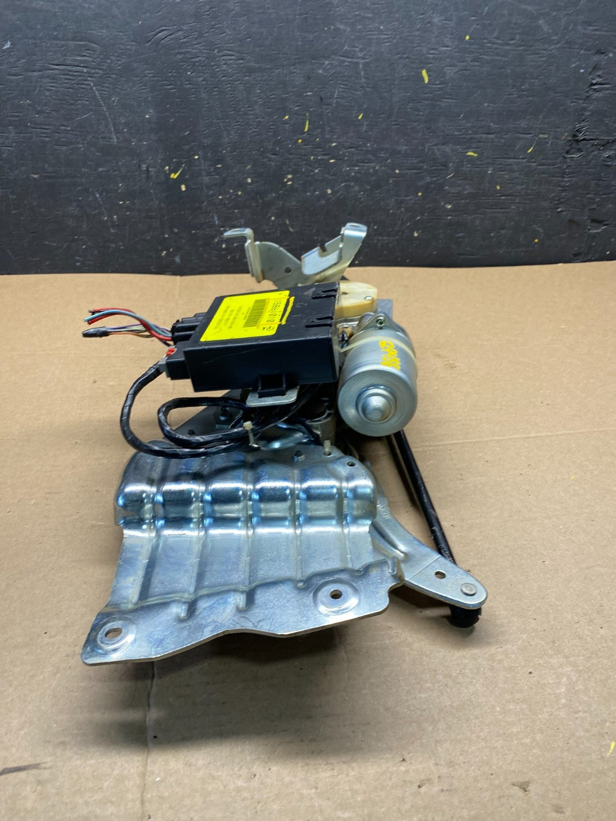 2005 - 2006 Cadillac Srx Chassis Control Module Ccm Bcm Body Control Q9488 DG4