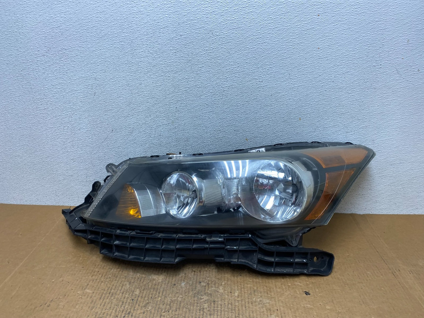 2008 to 2012 Honda Accord Sedan Headlight Left Driver Lh Side AE2707 DW0