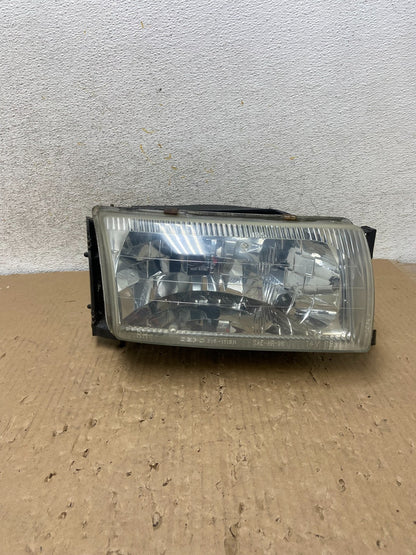 1996 to 1998 Mercury Villager Right Passenger Rh Halogen Headlight AH2799 DG0