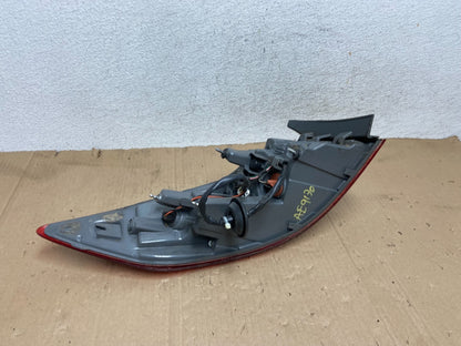 2017 to 2018 Hyundai Elantra Right Passenger RH Side Tail Light AE9170 DW5