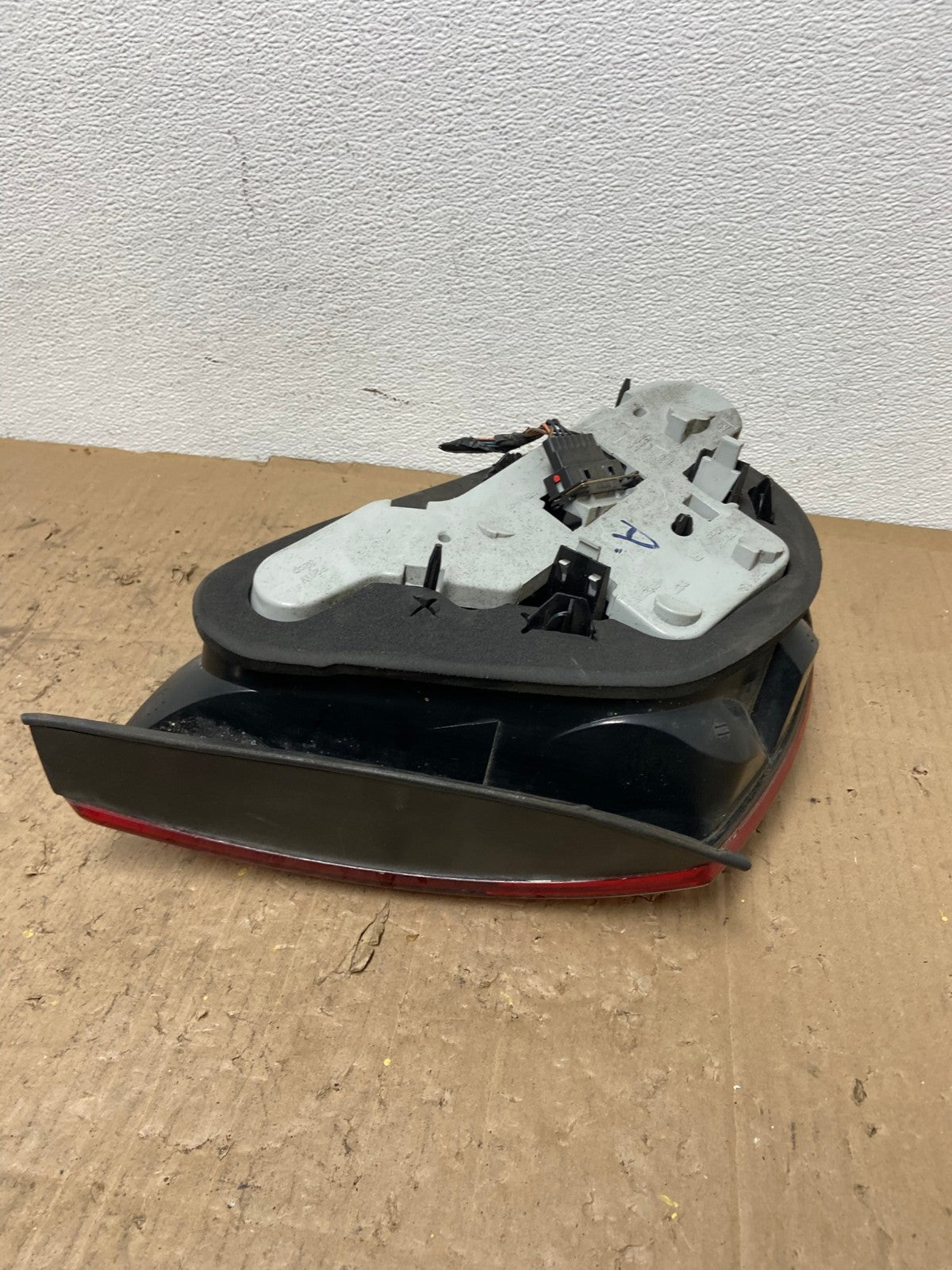 2000 to 2004 Jaguar S-Type Right Passenger RH Side Tail Light AC0193 LK5